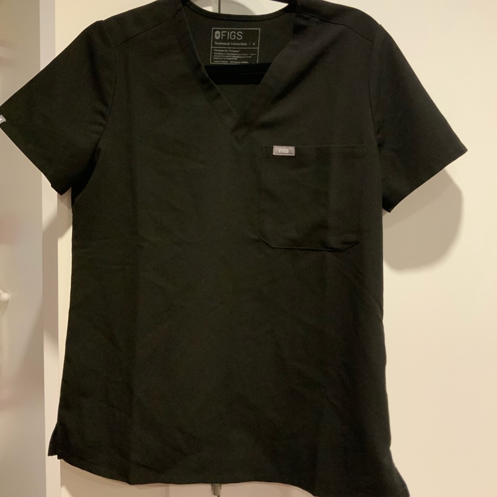 Figs Catarina-One- Pocket Scrub Top. Black Size S